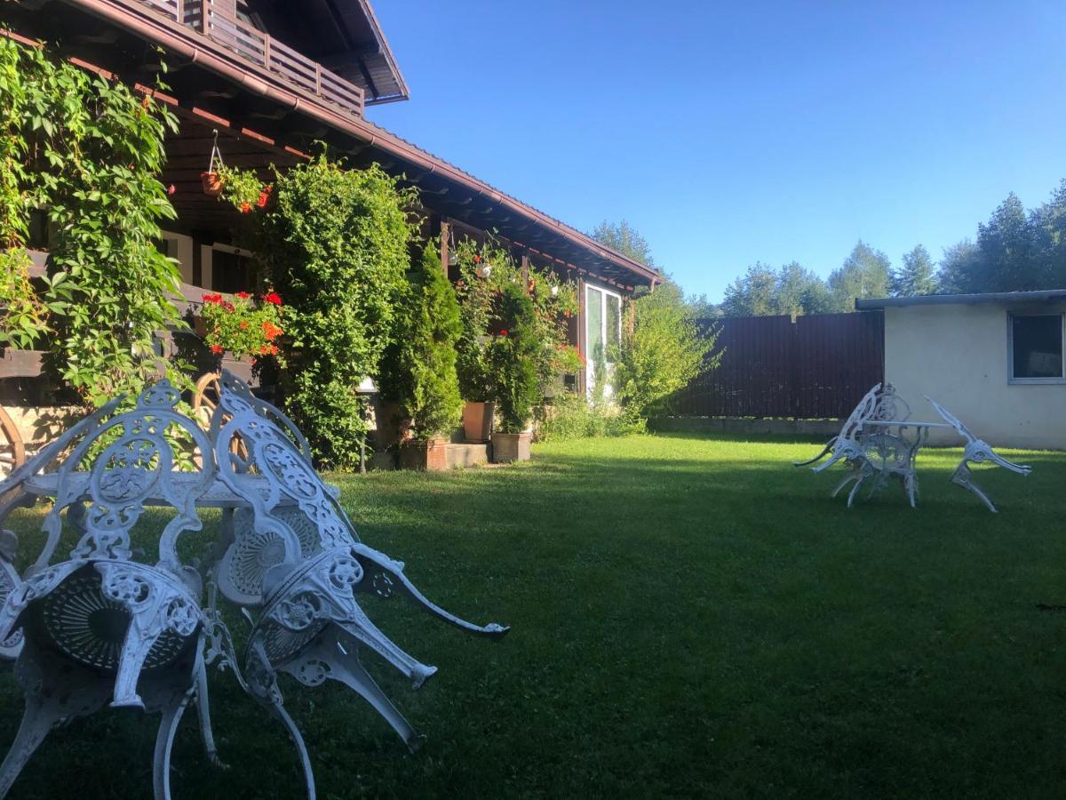 Hotel Boutique Garden Resort By Brancoveanu Moieciu de Jos Exterior foto